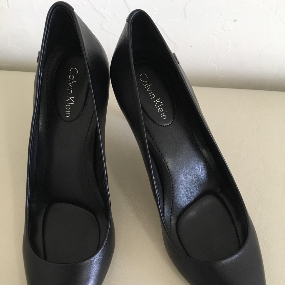 Calvin Klein Nyla Kid Leather heels - Picture 4 of 6